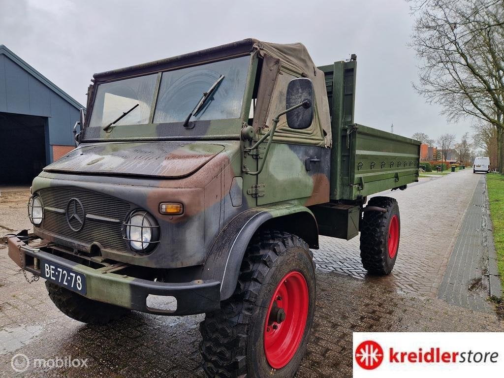Unimog 404 met kenteken met 6 cil benzine motor bouwj. 1970, foto 2