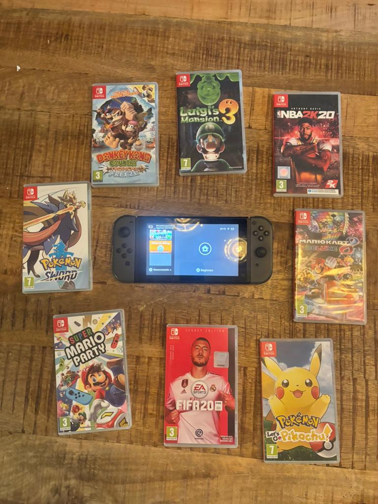 Nintendo Switch + spellen (compleet), Spelcomputers en Games, Games | Nintendo Switch, Ophalen of Verzenden, Gebruikt, Vanaf 3 jaar