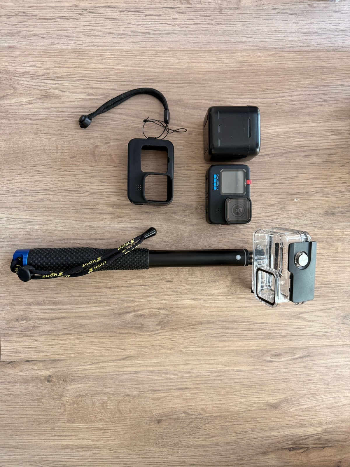 GoPro Hero10 met accessoires en 3 accu's, Ophalen, Zo goed als nieuw, GoPro