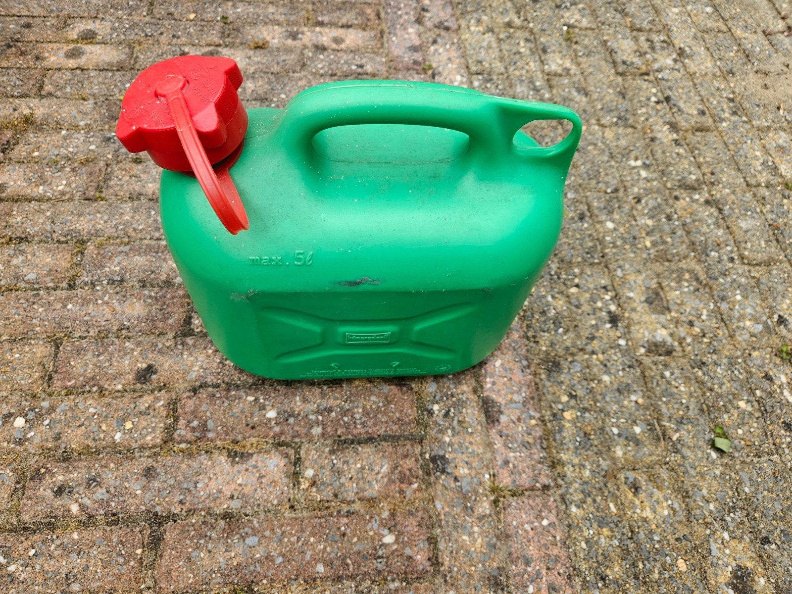 Benzine jerrycans - diverse maten en kleuren, Ophalen of Verzenden