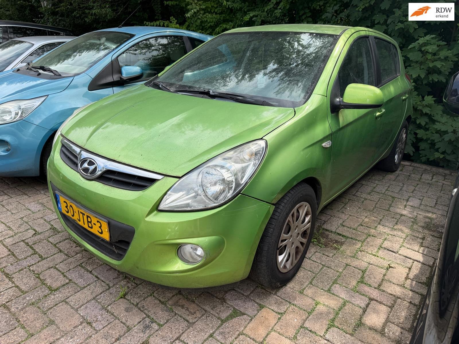 Hyundai I20 1.4i DynamicVersion ( zie beschrijving) BIEDEN, Voorwielaandrijving, 4 cilinders, 1396 cc, Bedrijf