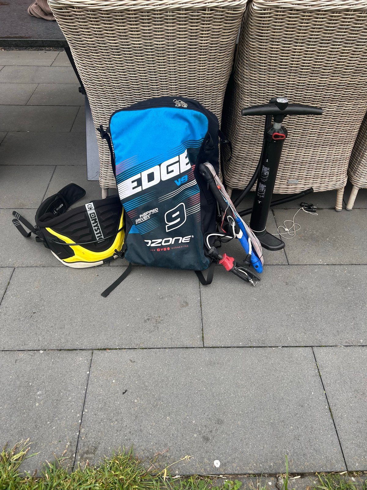 Ozone Edge V9 9m² kitesurfset met trapeze en pomp, Ophalen, Kitesurf-set, 9 m², Geen board