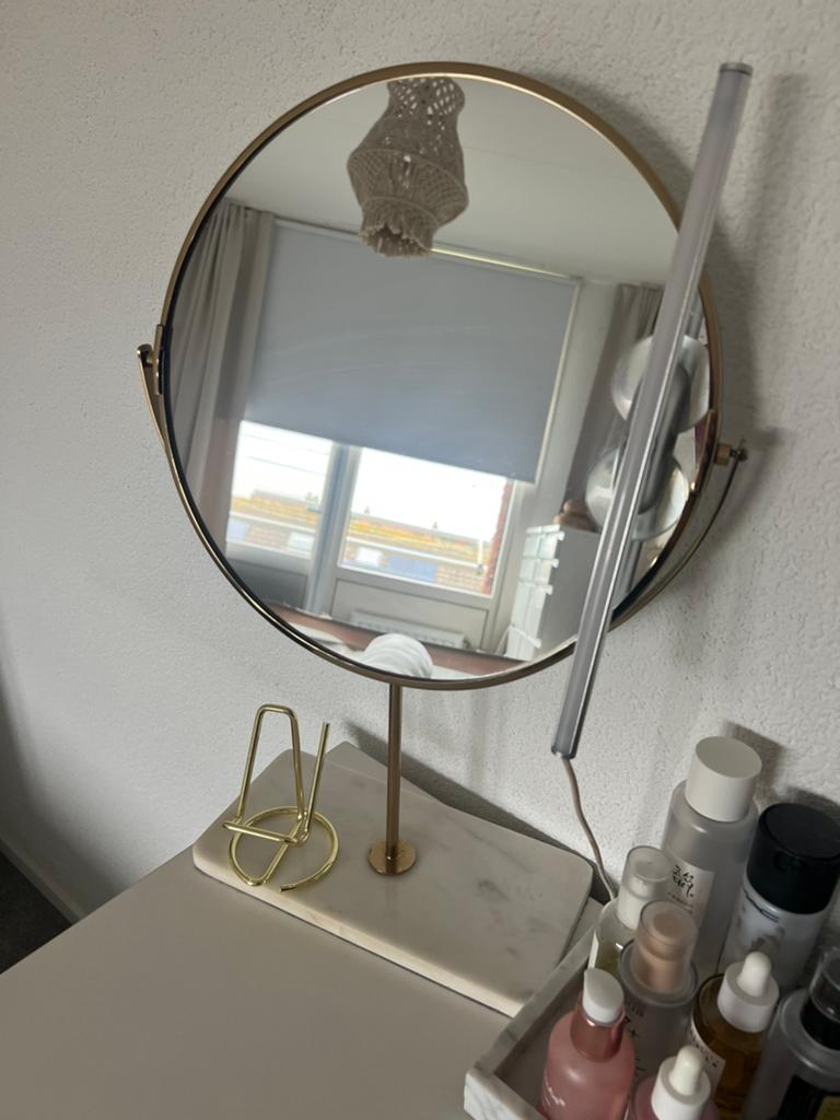 Zara makeup spiegel zonder led lamp., Huis en Inrichting, Ophalen, Minder dan 50 cm, Rond, Zo goed als nieuw