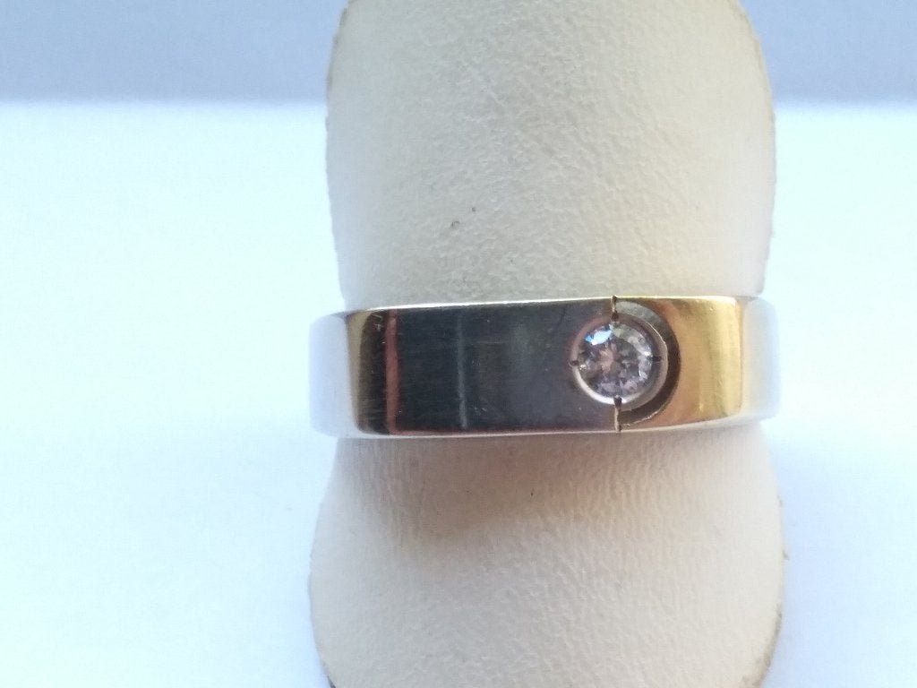 gouden Zegel-RING maat 19 3/4 bezet met 1 witte Saffier, 19 tot 20, Heer, Ophalen of Verzenden, Zo goed als nieuw