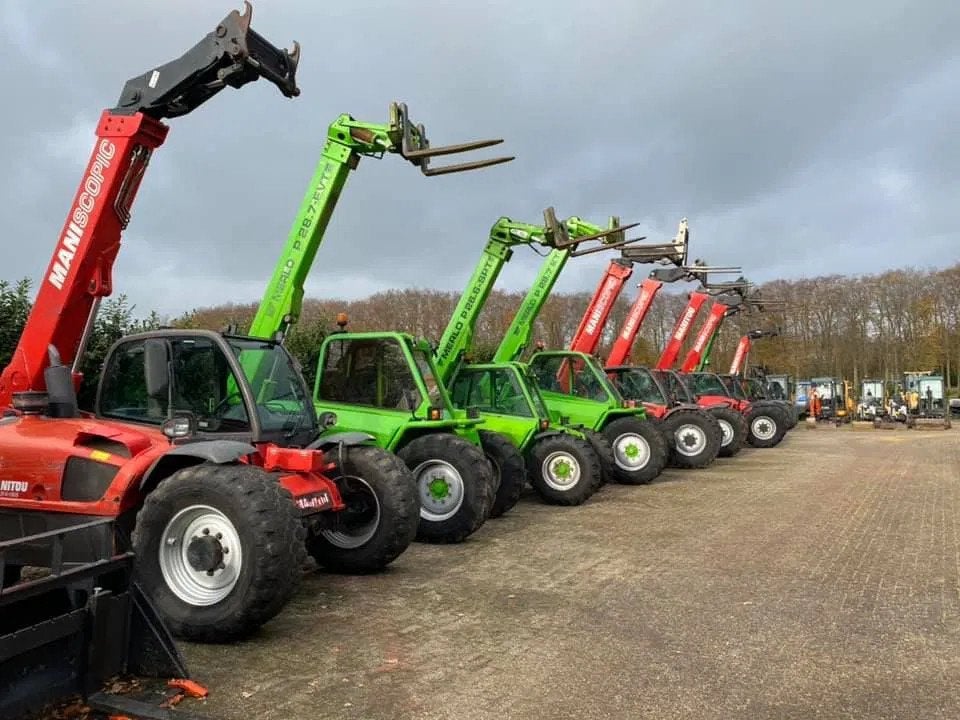 Manitou GEZOCHT! SHOVELS KRANEN VERREIKERS, Graafmachine