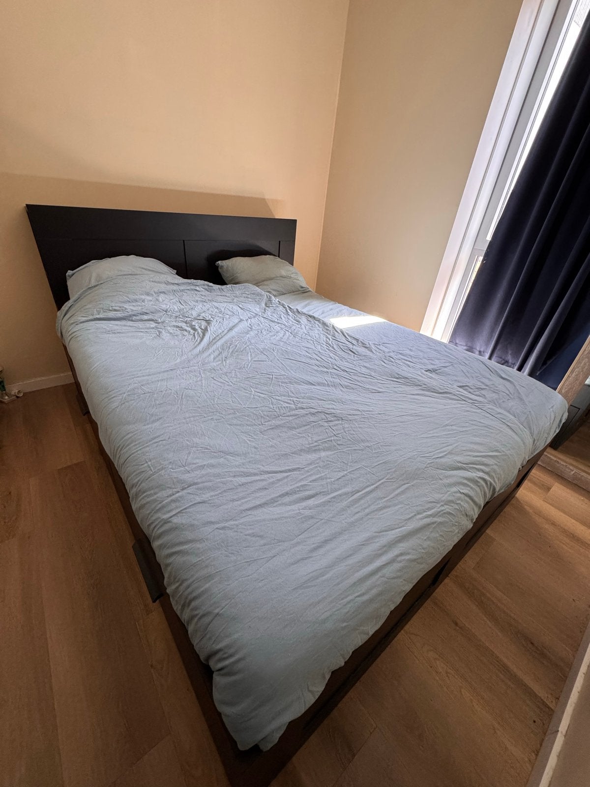 IKEA Brimnes bed met hoofdbord en opbergruimte, Ophalen, Gebruikt, Zwart, Tweepersoons