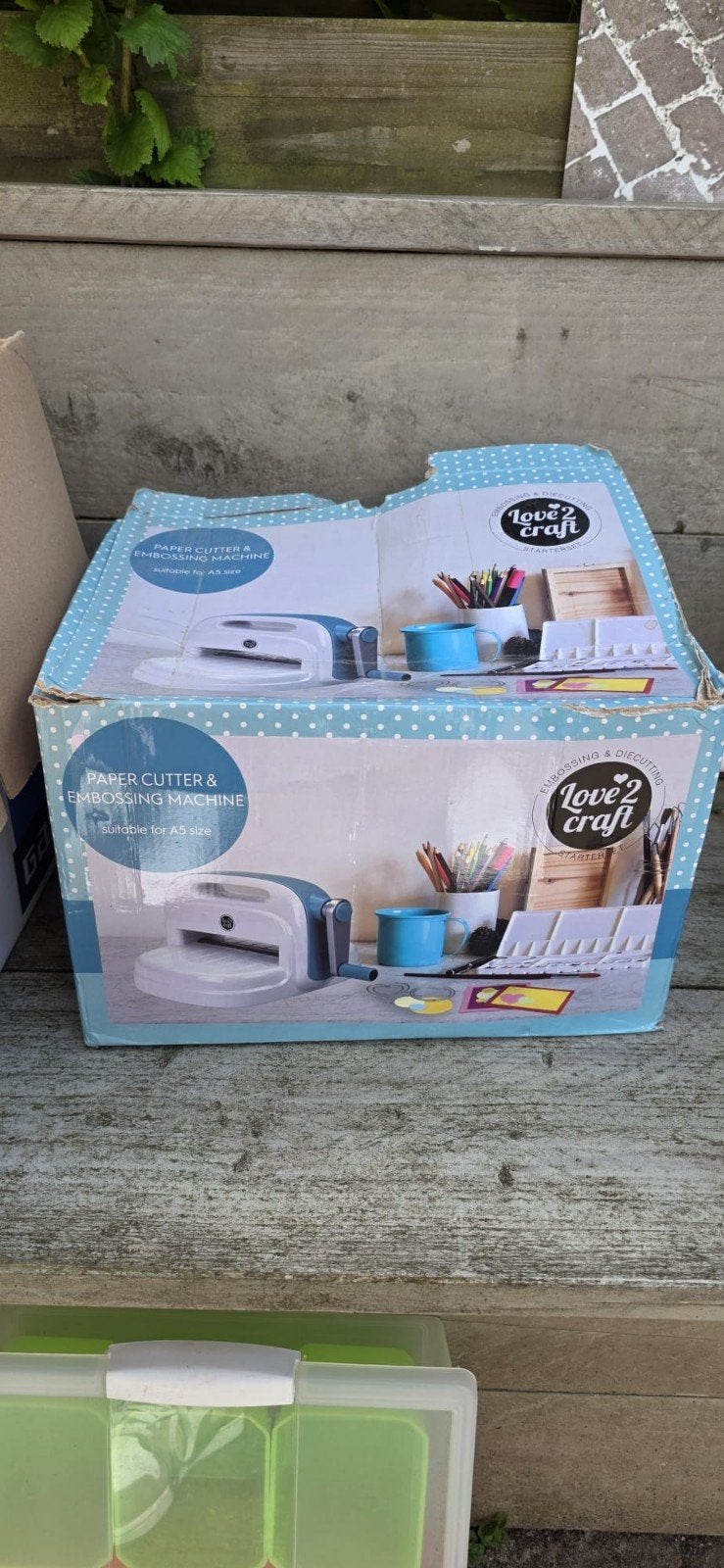 Embossing en snijmachine inclusief mallen., Ophalen, Gebruikt