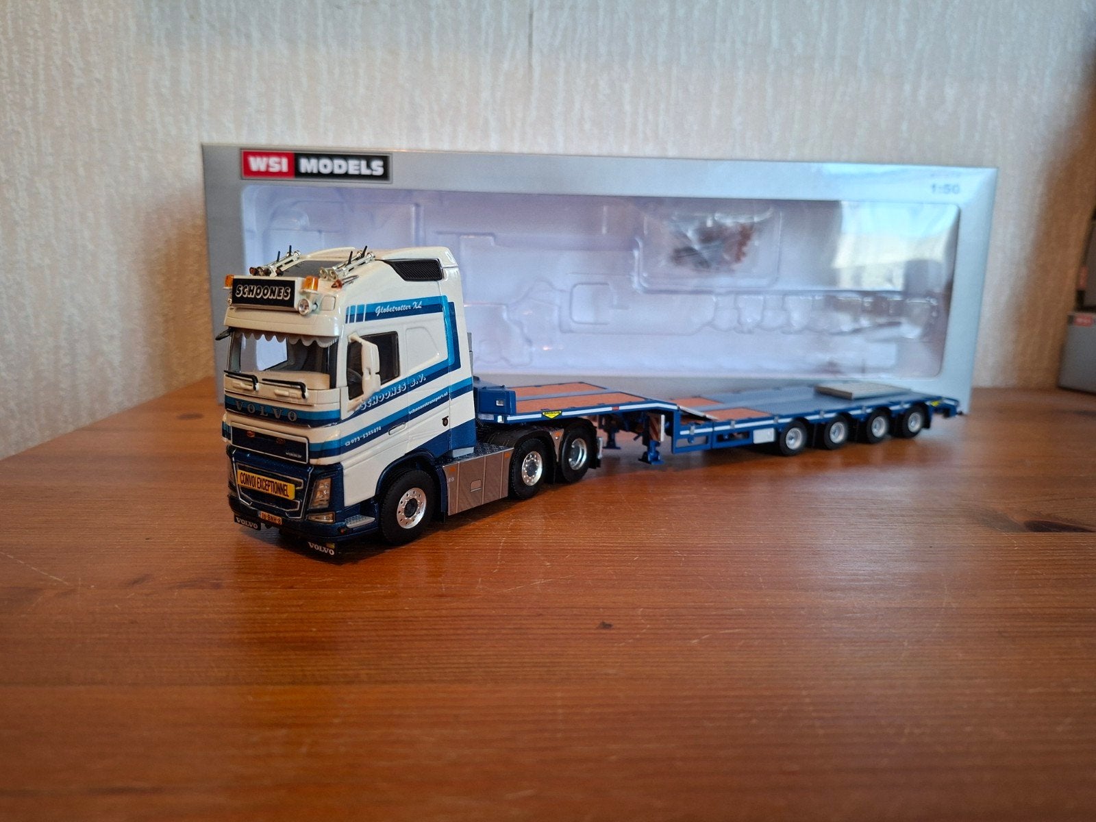 Wsi Volvo FH4 Schoones, Hobby en Vrije tijd, Ophalen of Verzenden, Nieuw, Bus of Vrachtwagen, Wsi