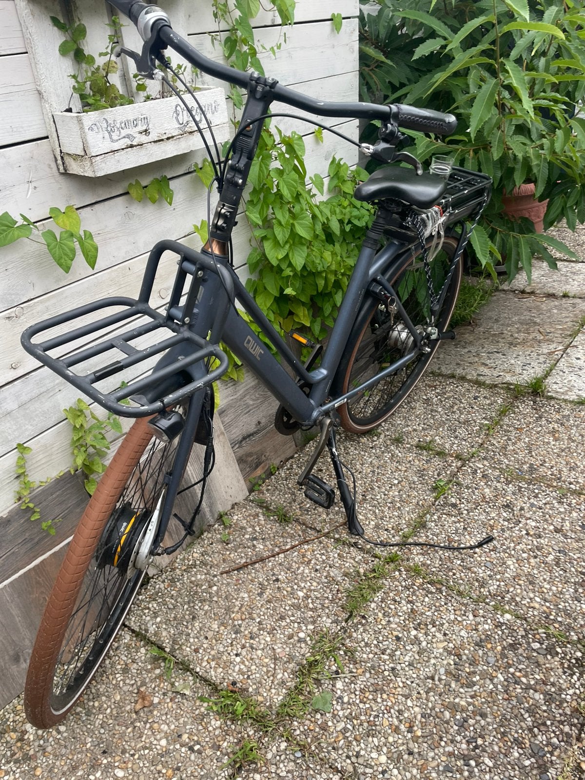 QWIC elektrische fiets met voorrek en achterdrager, Ophalen of Verzenden, Gebruikt