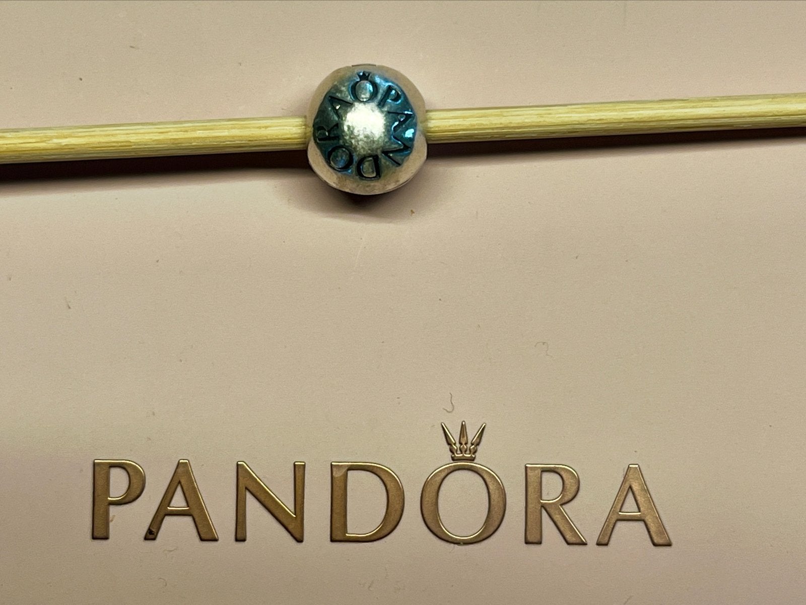 Pandora clip stopper met logo, Pandora, Ophalen of Verzenden, Zo goed als nieuw, 1 bedel