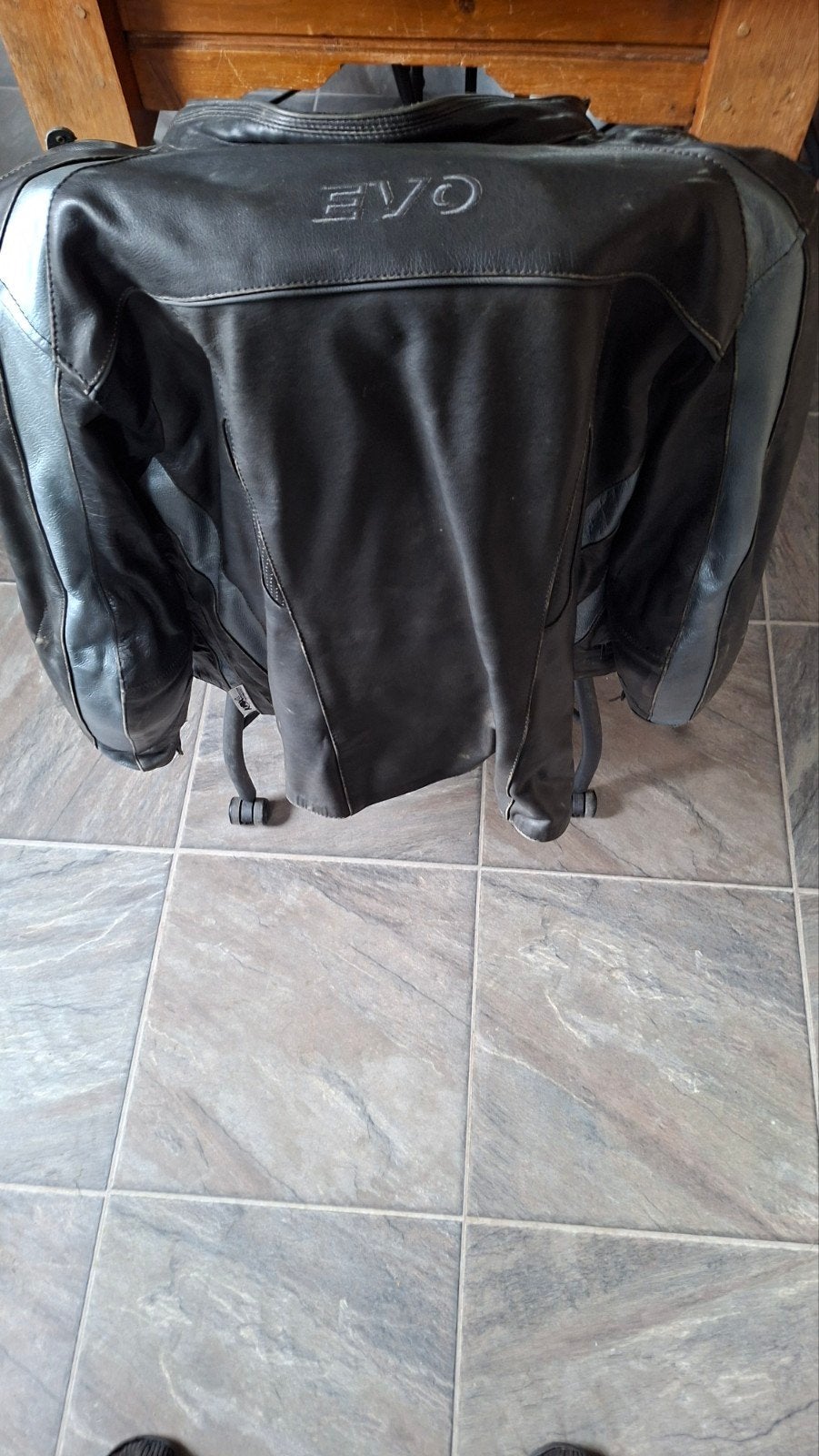 Leren motorjas, maat 46, met protectoren, Motoren, Ophalen, Tweedehands, Heren, Jas | leer