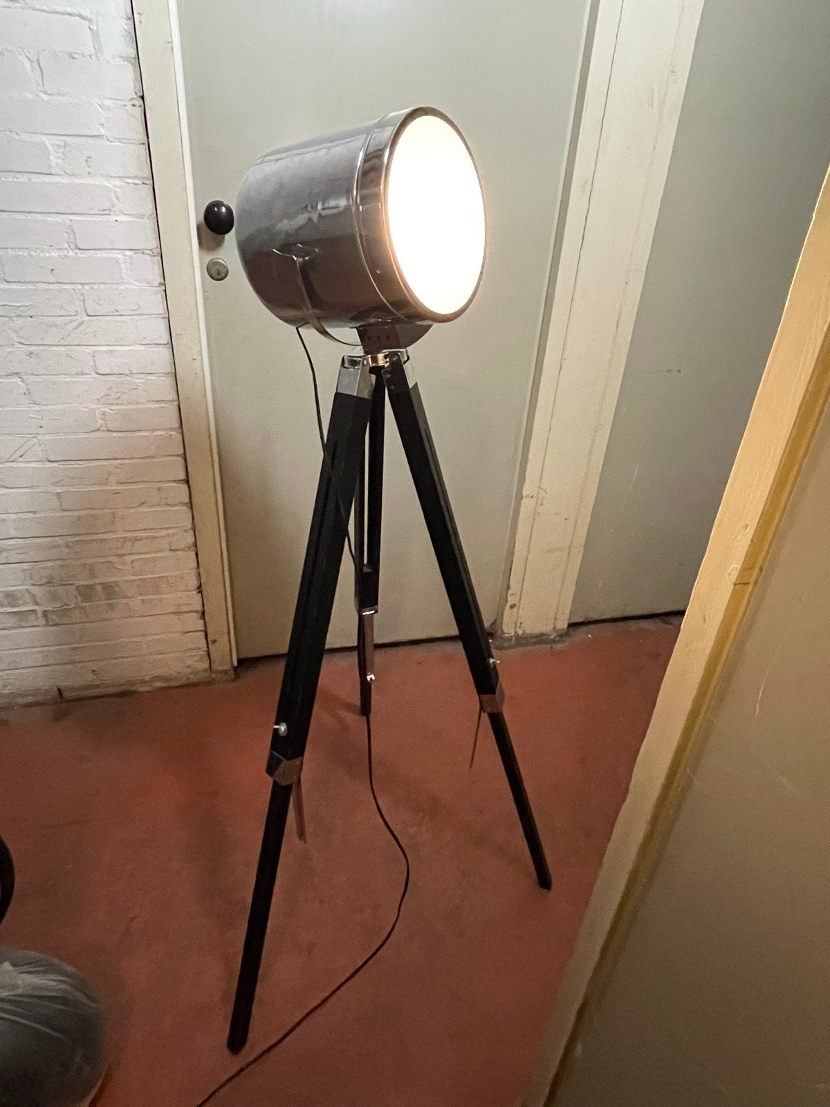 Industriële Vloerlamp met Statief - Grijs (excl. lamp), Ophalen, Gebruikt, 100 tot 150 cm, E27 (groot)