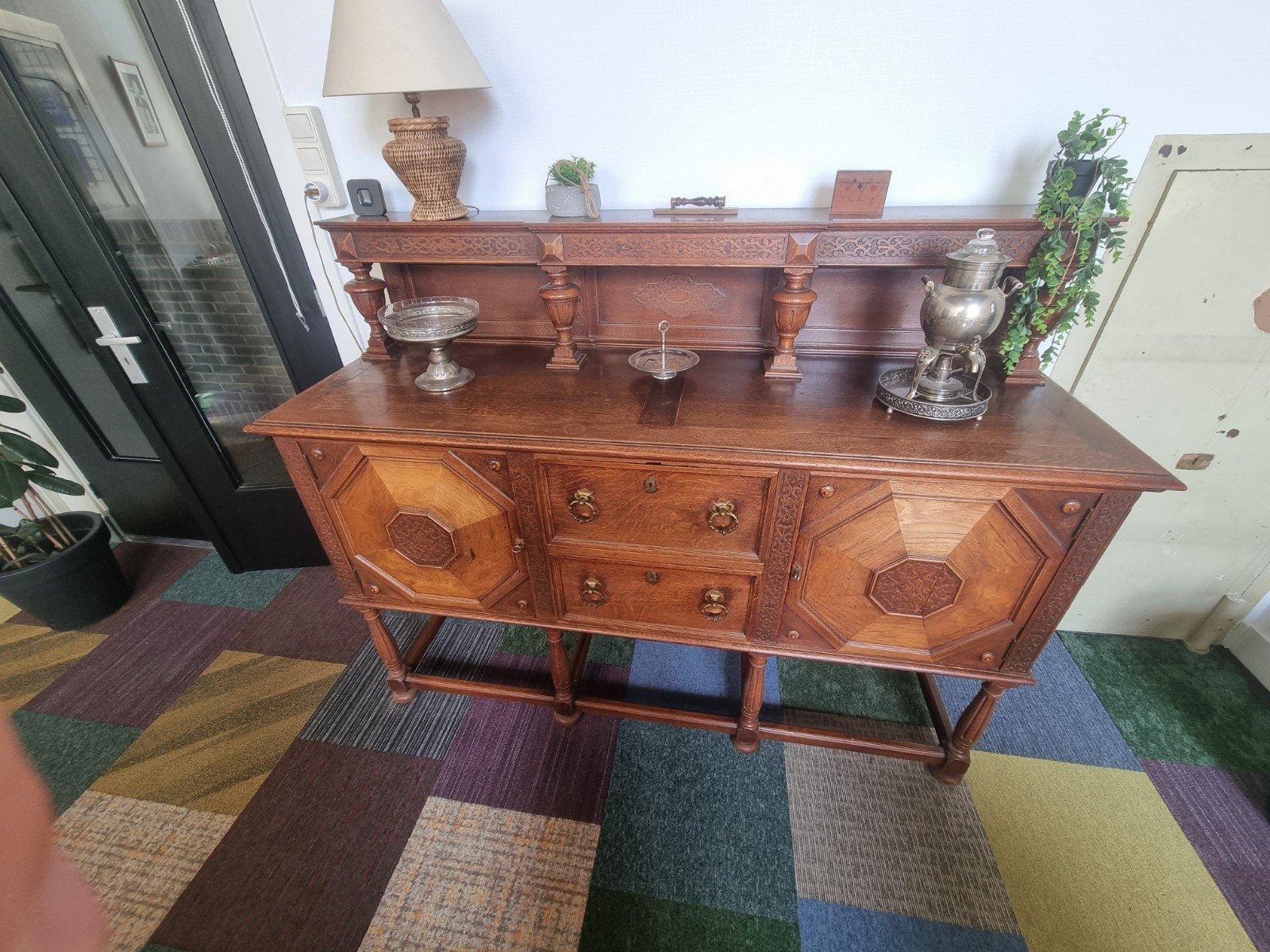 Antieke eikenhouten dressoir, Ophalen