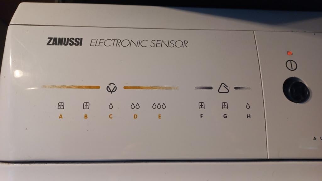 Zanussi wasdroger met storing, Ophalen, Gebruikt, Minder dan 85 cm, Luchtafvoer