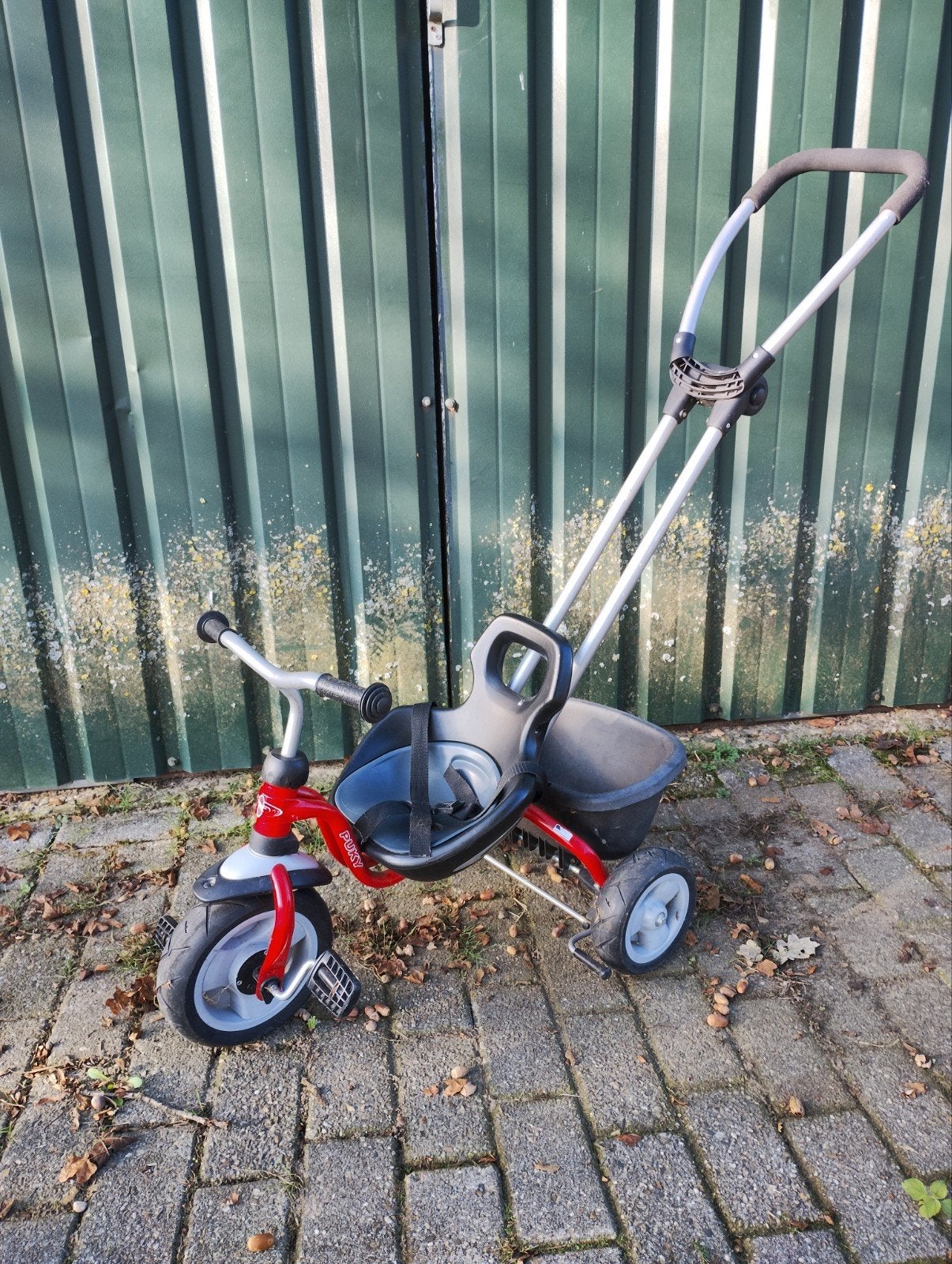 Pucky driewieler met duwstang, Ophalen, Gebruikt, Pucky, Terugtraprem