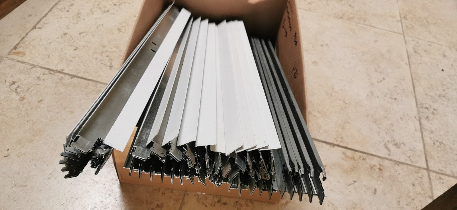 Profielen tussen profiel systeem plafond 60cm, Ophalen of Verzenden, Zo goed als nieuw