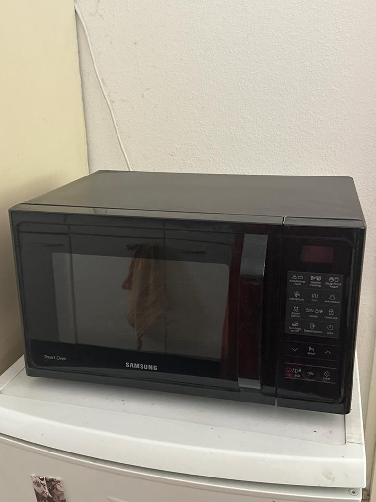 Samsung magnetron / microwave / smart oven mc28h5013ak, Witgoed en Apparatuur, Magnetrons, Ophalen, Combimagnetron, Grill, Zo goed als nieuw