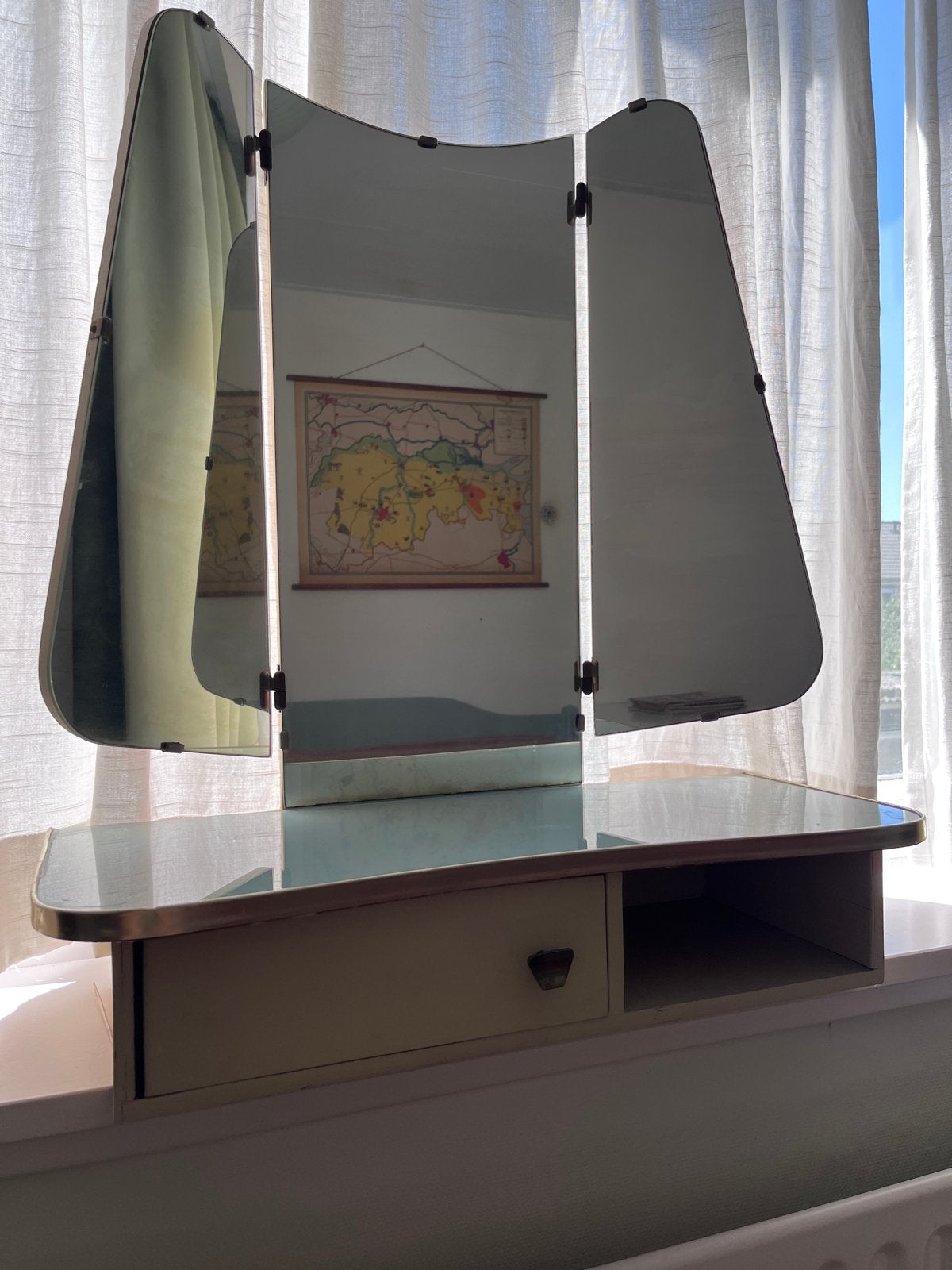 Vintage Wandkaptafel Jaren '60 met Driezijdige Spiegel, Huis en Inrichting, Tafels | Kaptafels, Ophalen, Gebruikt, 50 tot 100 cm