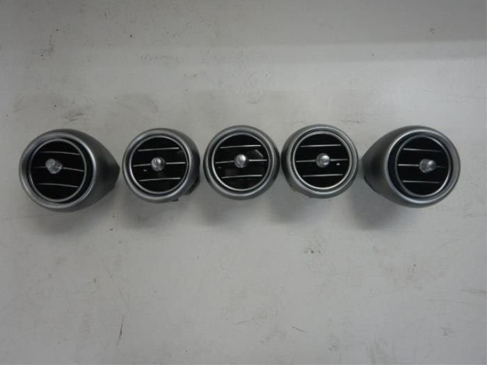 Luchtrooster Dashboard Mercedes C-Klasse (22735915), Auto-onderdelen, Ophalen of Verzenden, Gebruikt