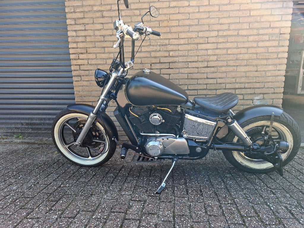 Honda Shadow VT1100 Bobber | 1987 | Oldtimer, Motoren, Cardan-aandrijving, Gebruikt, Particulier, Meer dan 35 kW