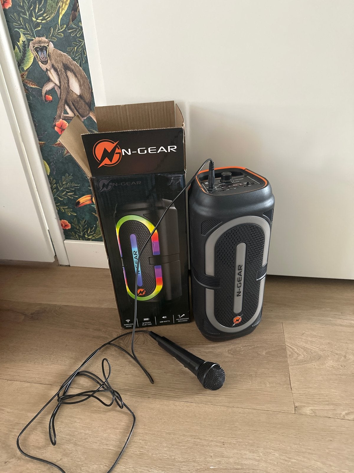 N-gear Muziek Karaokebox met Microfoon, Ophalen, Zo goed als nieuw, Complete set