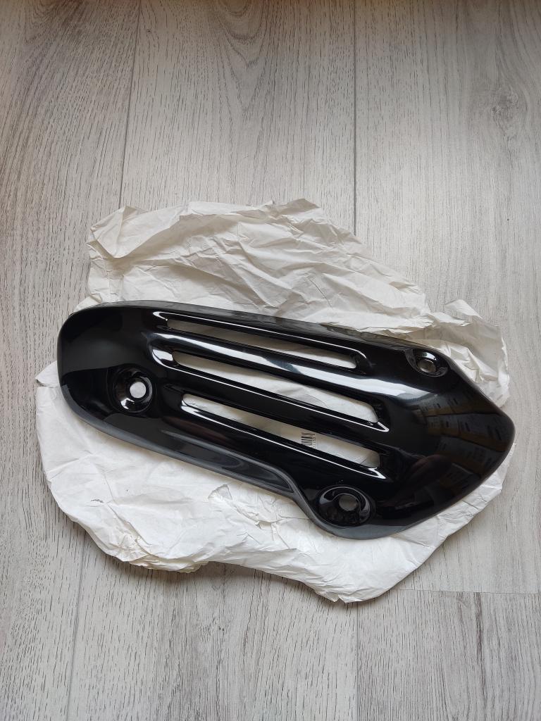 Hitteschild glans zwart gecoat Vespa Iget NIEUW, Info@jynkx.com, Nieuw, Ophalen of Verzenden, Piazza 99