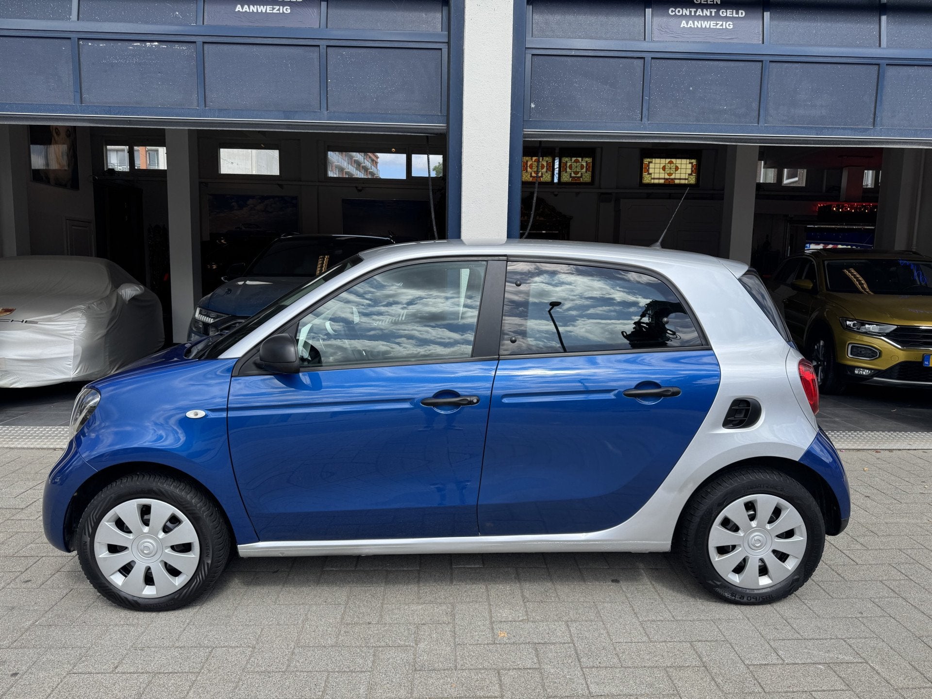 Smart Forfour 1.0 Essential Edition NL AUTO. (bj 2015), Auto's, Achterwielaandrijving, Gebruikt, Start-stop-systeem, Origineel Nederlands