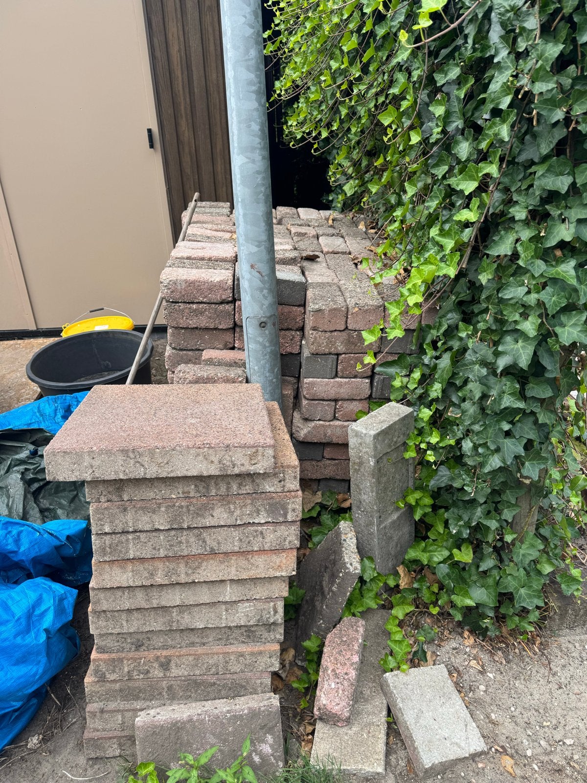 Gebruikte klinkers en terrastegels, Tuin en Terras, Ophalen, Gebruikt, Klinkers, 10 m² of meer