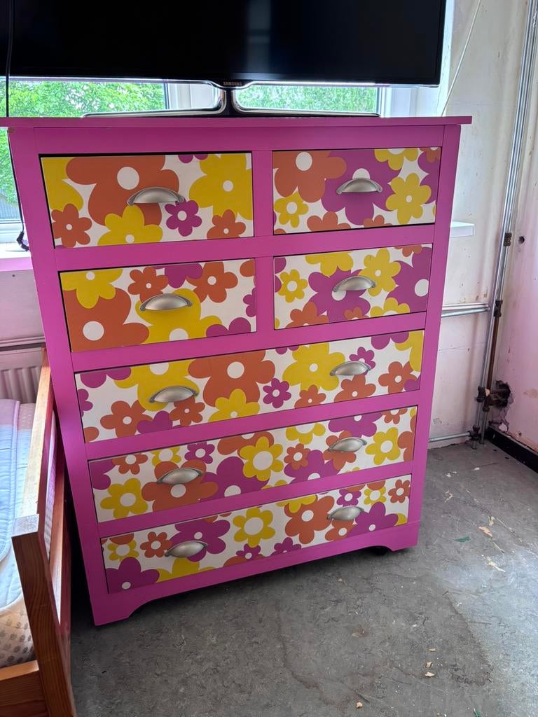 Vrolijke bloemen ladekast, Huis en Inrichting, Kasten | Ladekasten, Ophalen, 5 laden of meer, 100 tot 150 cm, 50 tot 100 cm
