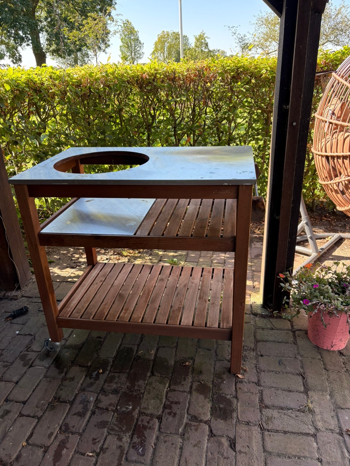 Grill Guru kamado tafel, Ophalen, Zo goed als nieuw