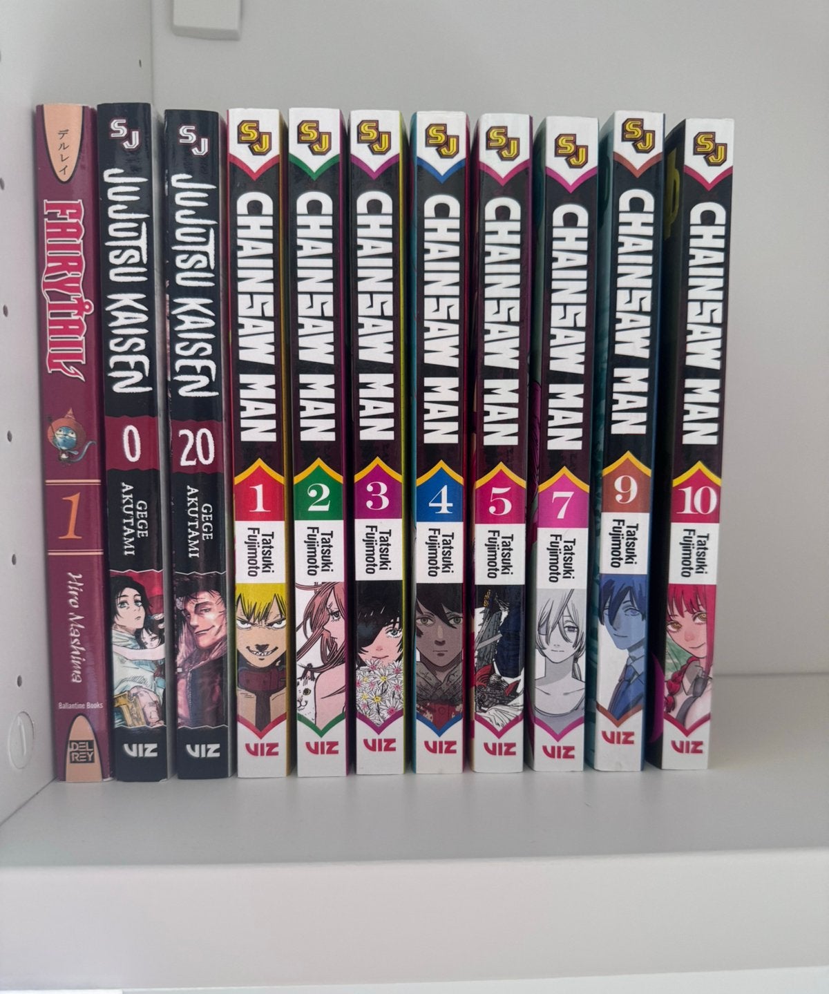 Chainsaw man, jujutsu kaisen en fairytail manga, Meerdere comics, Ophalen of Verzenden, Zo goed als nieuw, Japan (Manga)