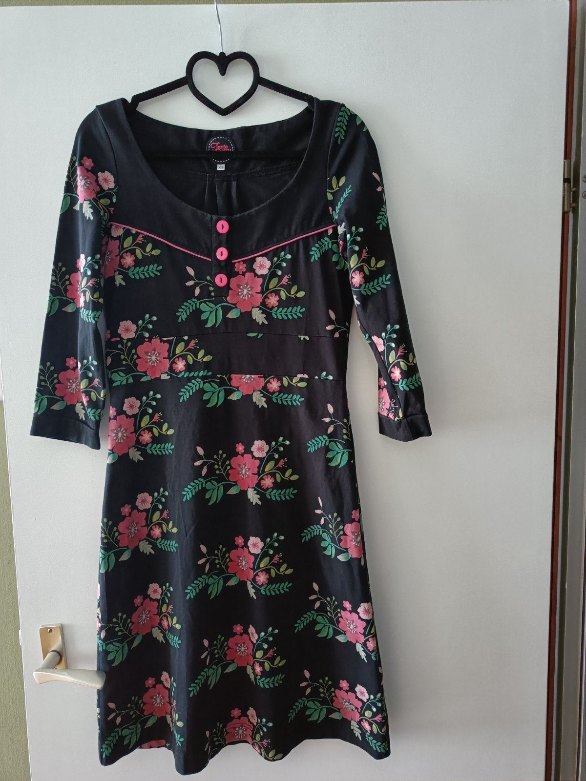 retro bloemen jurk van Tante Betsy in XS, Tante Betsy, Zo goed als nieuw, Maat 34 (XS) of kleiner, Meerkleurig