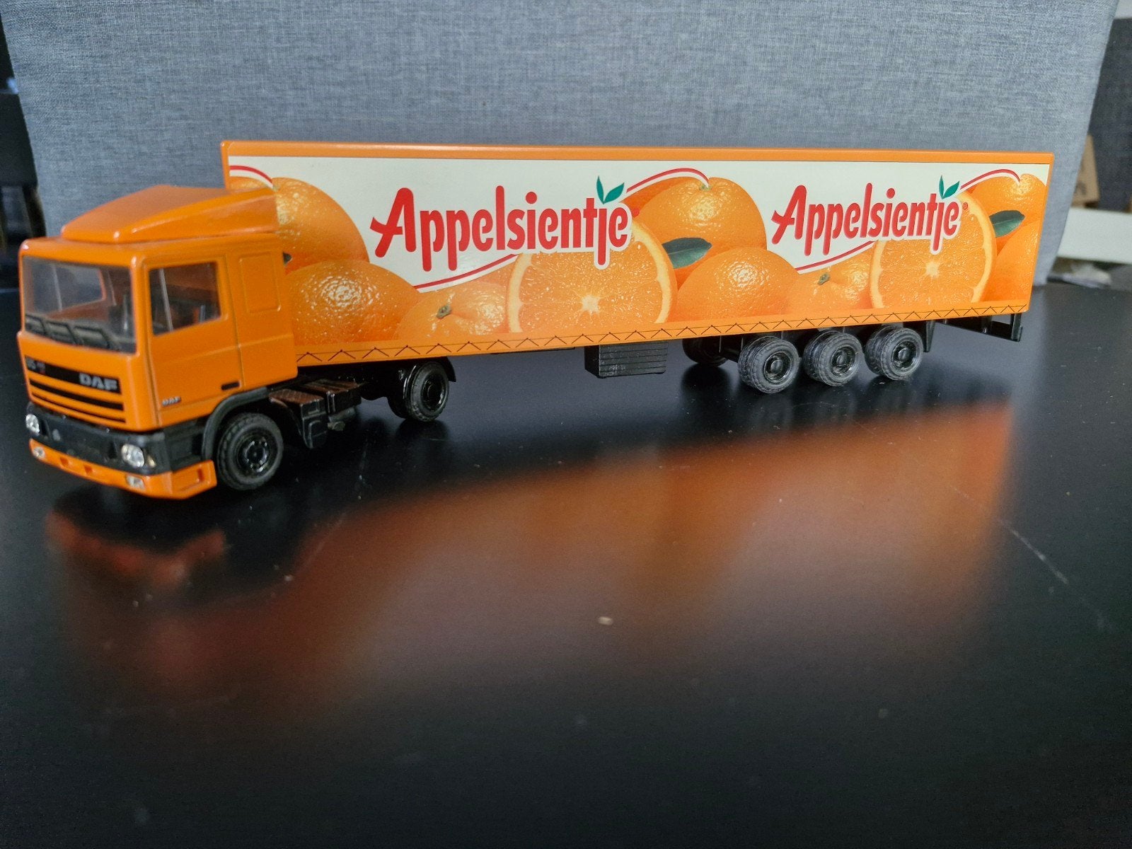 Lion Car DAF Appelsientje vrachtwagen model, Overige merken, Gebruikt, 1:32 tot 1:50, Ophalen of Verzenden