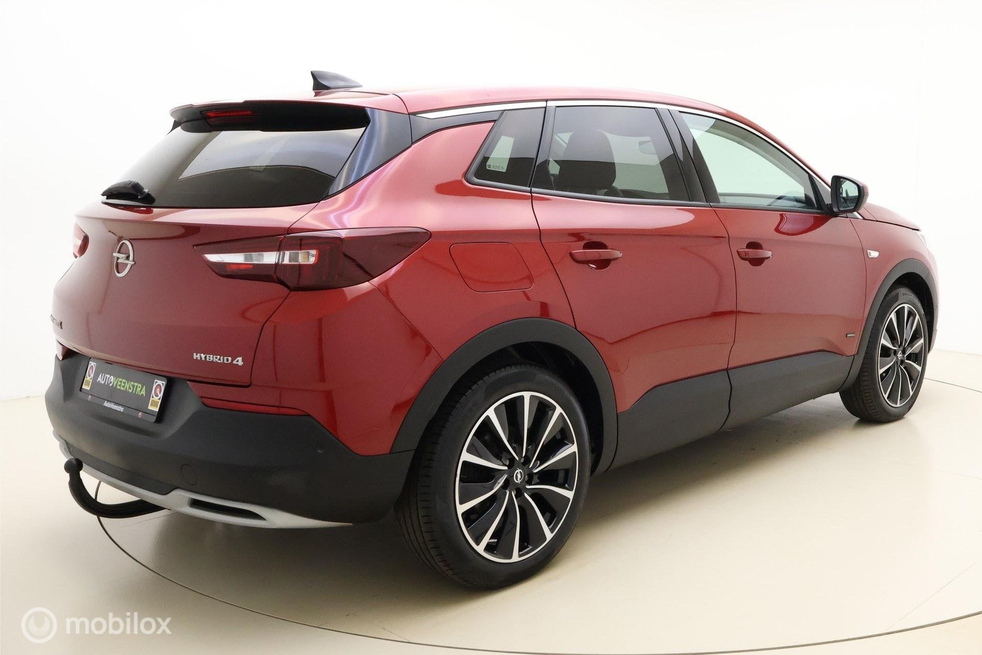 Opel Grandland X 1.6 Turbo Hybrid4|TREKH|STOELVERW|LED|CAM, Auto's, Automaat, 77 km/l, Gebruikt, Zwart