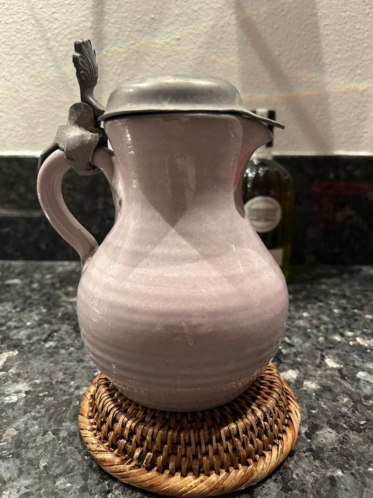 Keramische schenkkan met tinnen klepdeksel, Antiek en Kunst, Ophalen of Verzenden