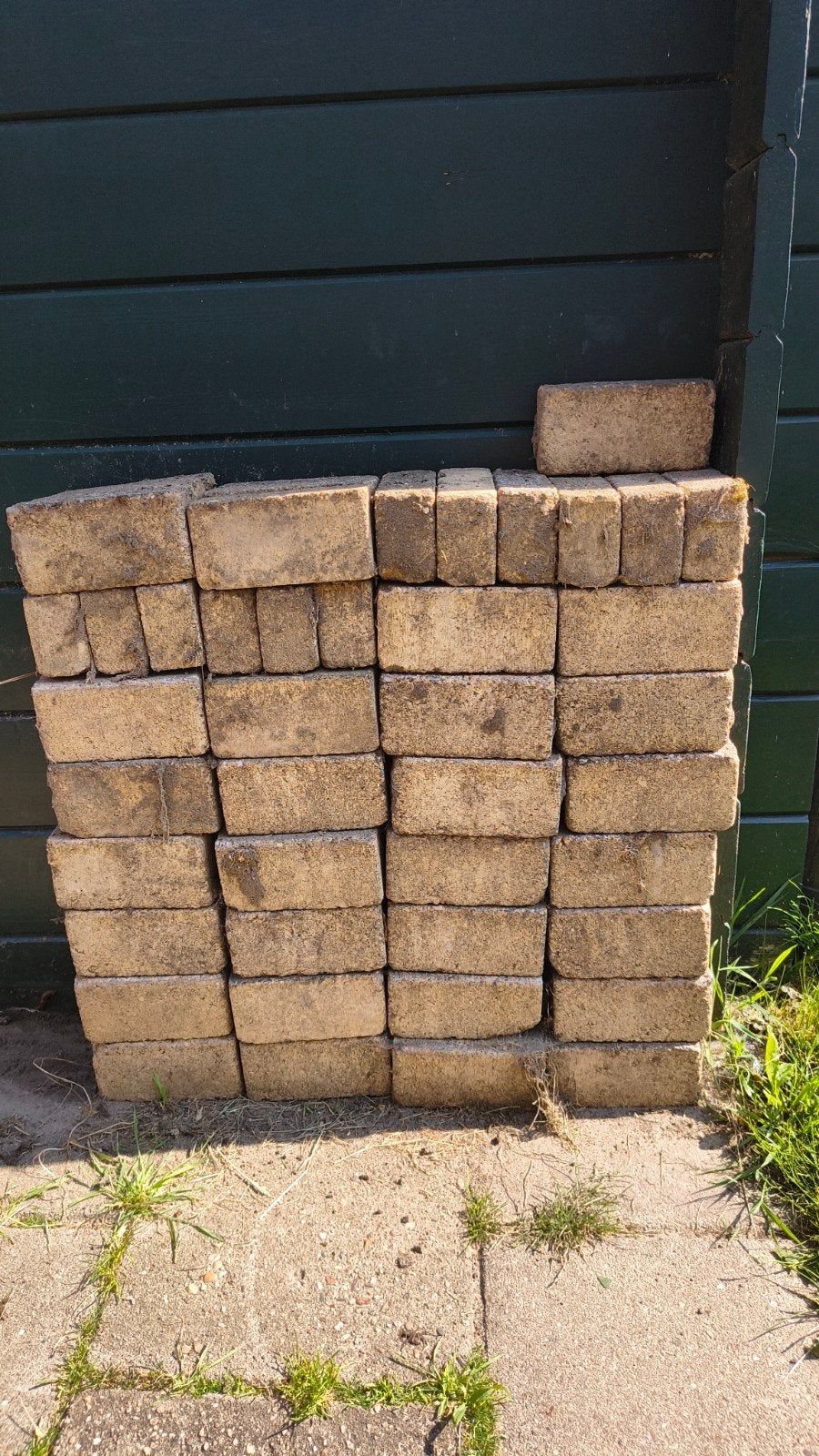 GRATIS waaltjes/klinkers, Ophalen, Beton, Klinkers