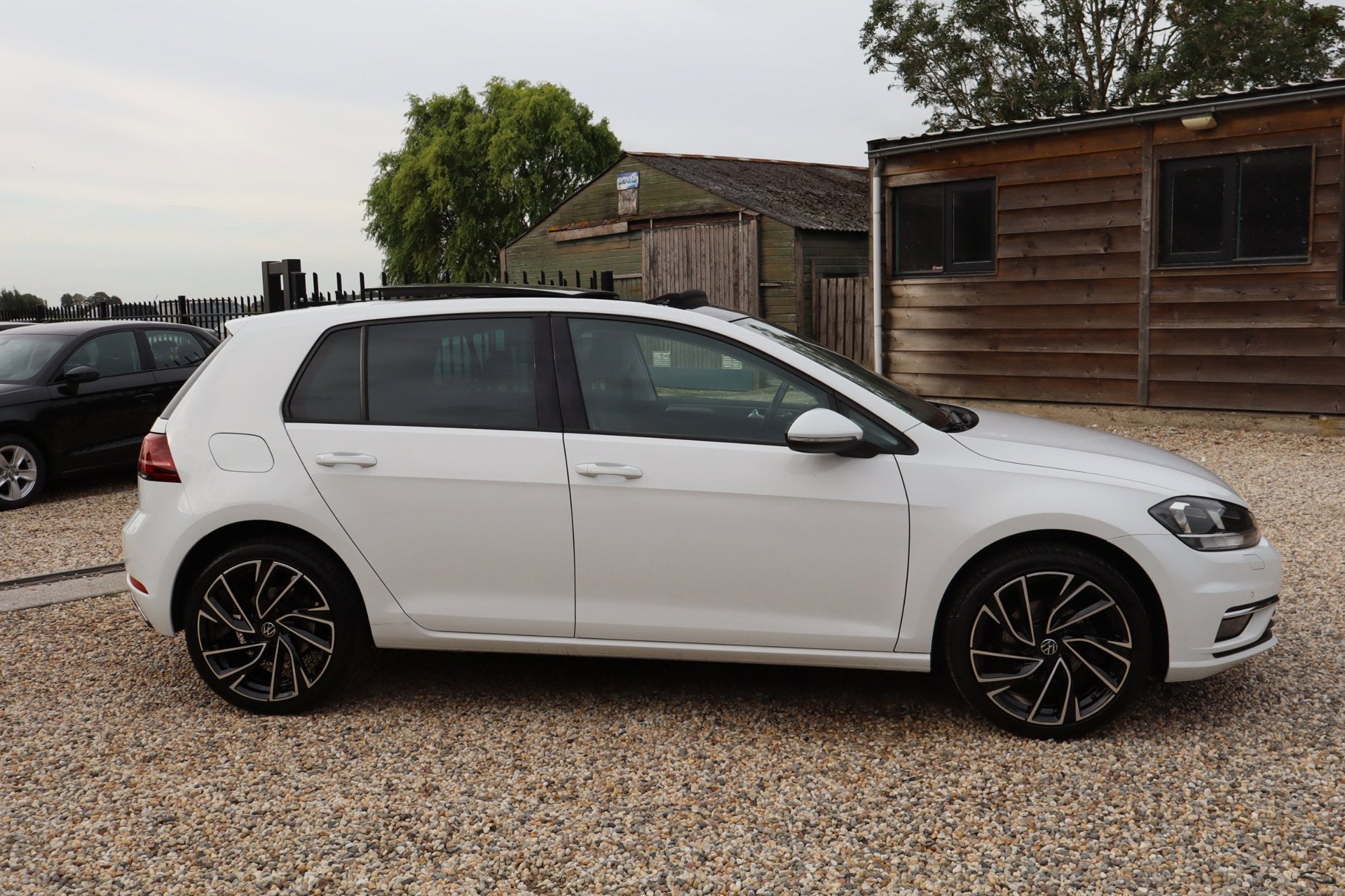 Volkswagen GOLF 1.0 TSI Comfortline PANO KEYLESS APP CONNECT, Wit, Bedrijf, Handgeschakeld, Golf