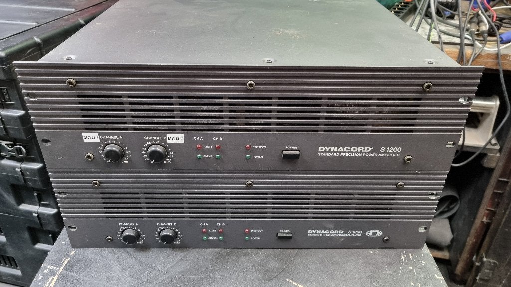 Dynacord S1200 versterker amp 2 x 600 Watt rms, Zo goed als nieuw, Complete surroundset, 120 watt of meer, Ophalen