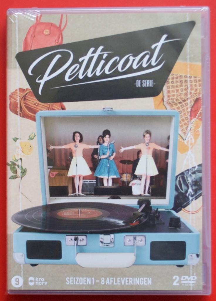 dvd-box Petticoat seizoen 1: 8 afleveringen met Abbey Hoes, Vanaf 12 jaar, Ophalen of Verzenden, Zo goed als nieuw, Drama