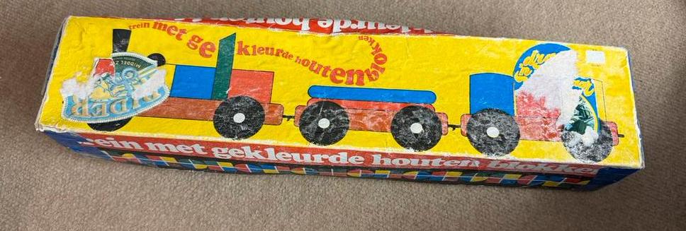 Vintage Houten Trein met Gekleurde Blokken - Speelgoed, Kinderen en Baby's, Speelgoed | Overig, Ophalen, Gebruikt, Jongen of Meisje