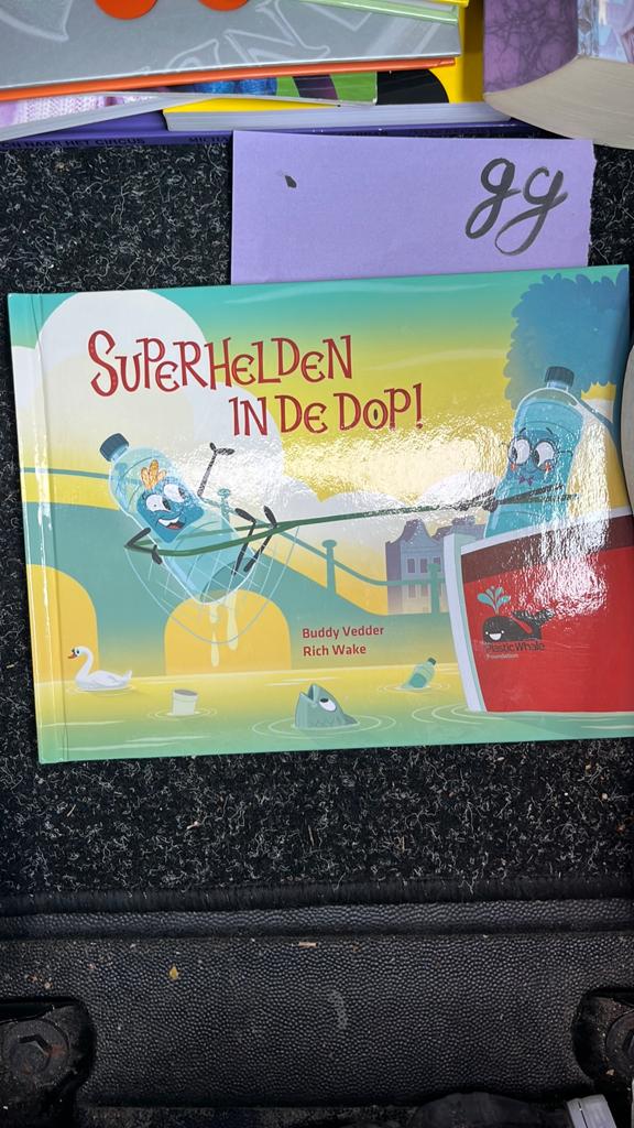 Superhelden in de Dop! - Buddy Vedder & Rich Wake, Ophalen of Verzenden, Zo goed als nieuw, Fictie algemeen