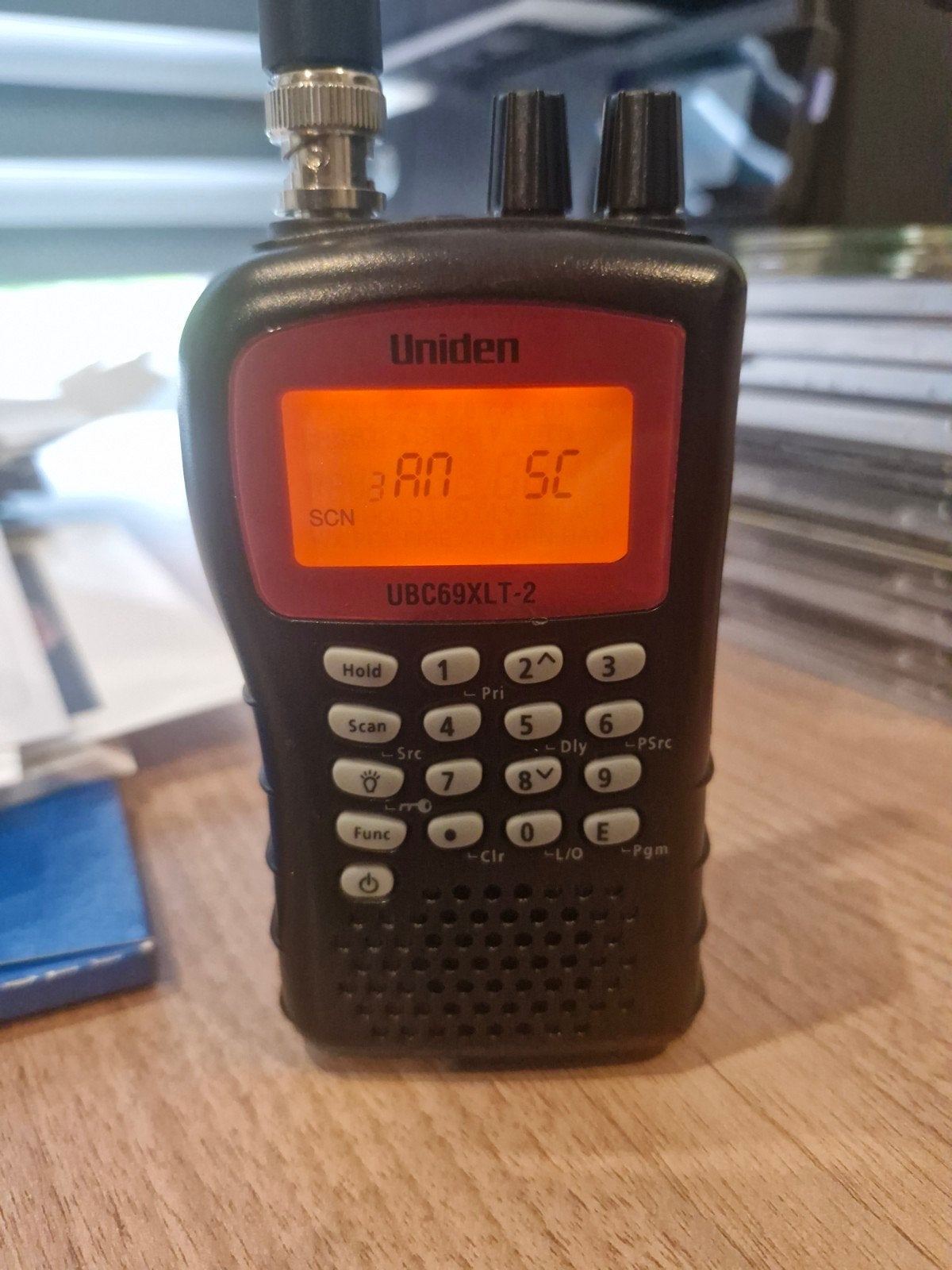 Uniden UBC69XLT-2 Scanner - Zo goed als nieuw, Ophalen of Verzenden, Zo goed als nieuw, Minder dan 2 km, Portofoon of Walkie-talkie