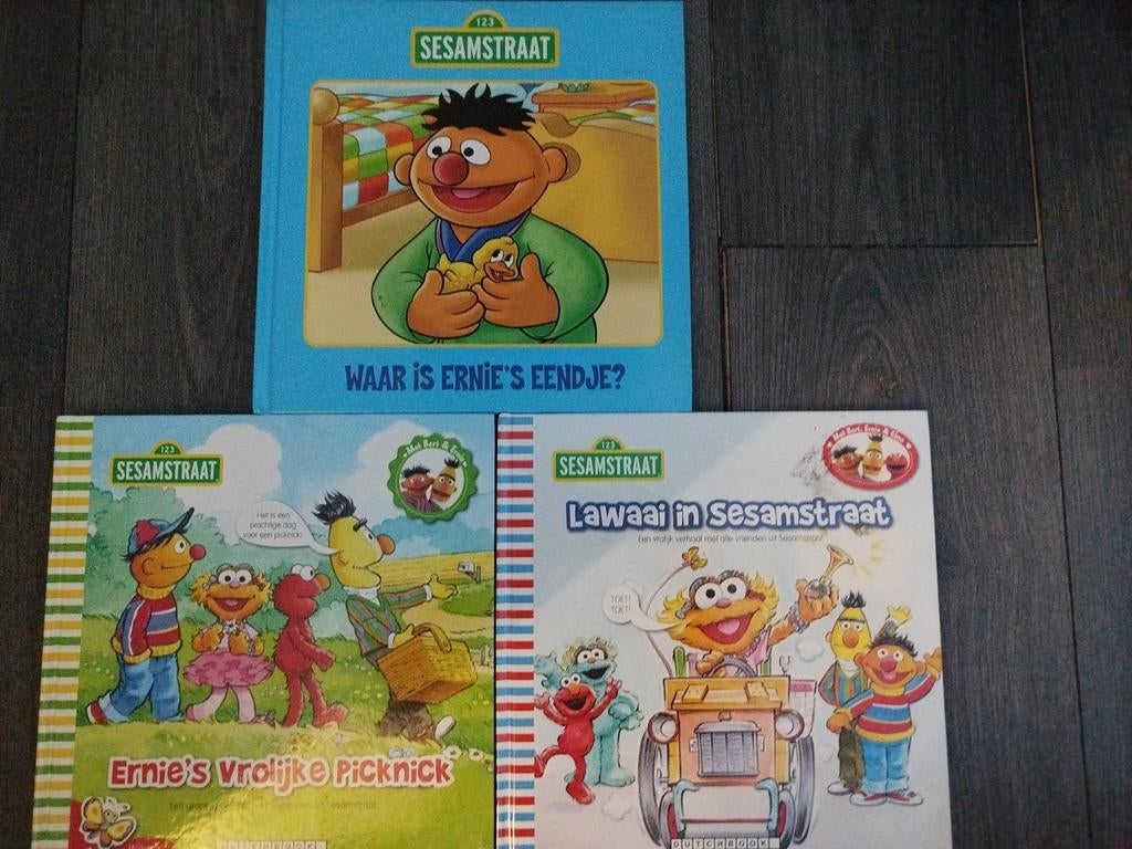 SESAMSTRAAT COLLECTIE DIVERSEN HARDCOVER, Boeken, Ophalen of Verzenden, Zo goed als nieuw, Fictie algemeen