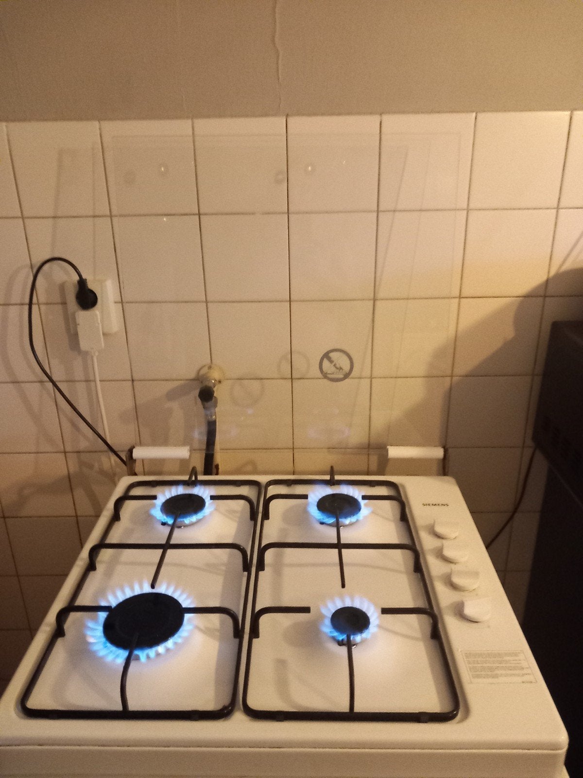 SIEMENS kookplaat met gasslang en electrische ontsteking, Witgoed en Apparatuur, Kookplaten, Ophalen, 4 kookzones, Zo goed als nieuw