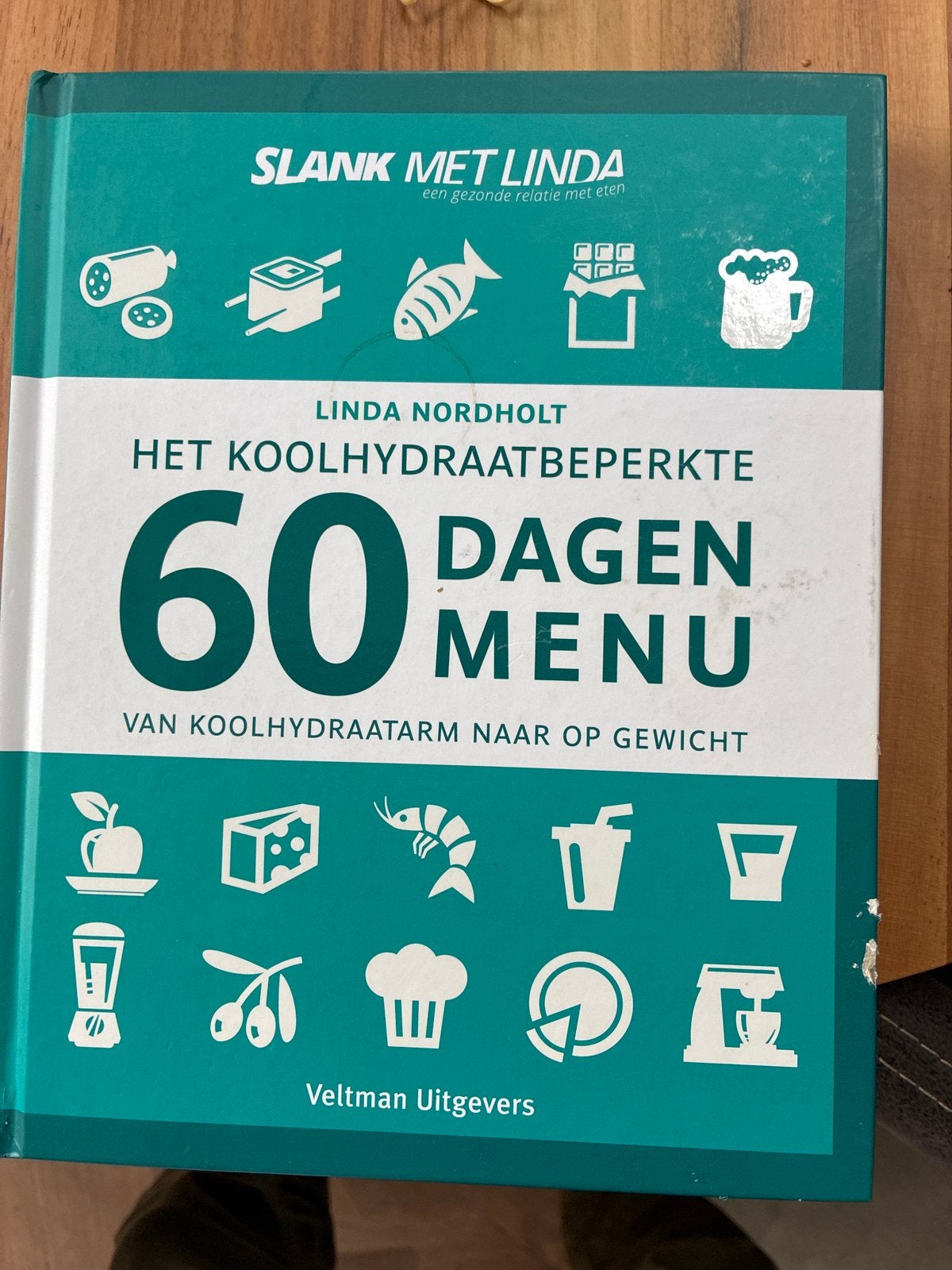 Slank met Linda: Het Koolhydraatbeperkte 60 Dagen Menu, Ophalen of Verzenden, Zo goed als nieuw, Dieet en Voeding