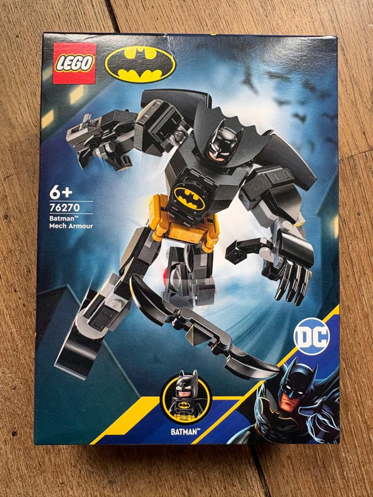 LEGO Batman Mech Armour 76270 - Nieuw in doos, Overige thema's, Lego, Nieuw, Ophalen of Verzenden