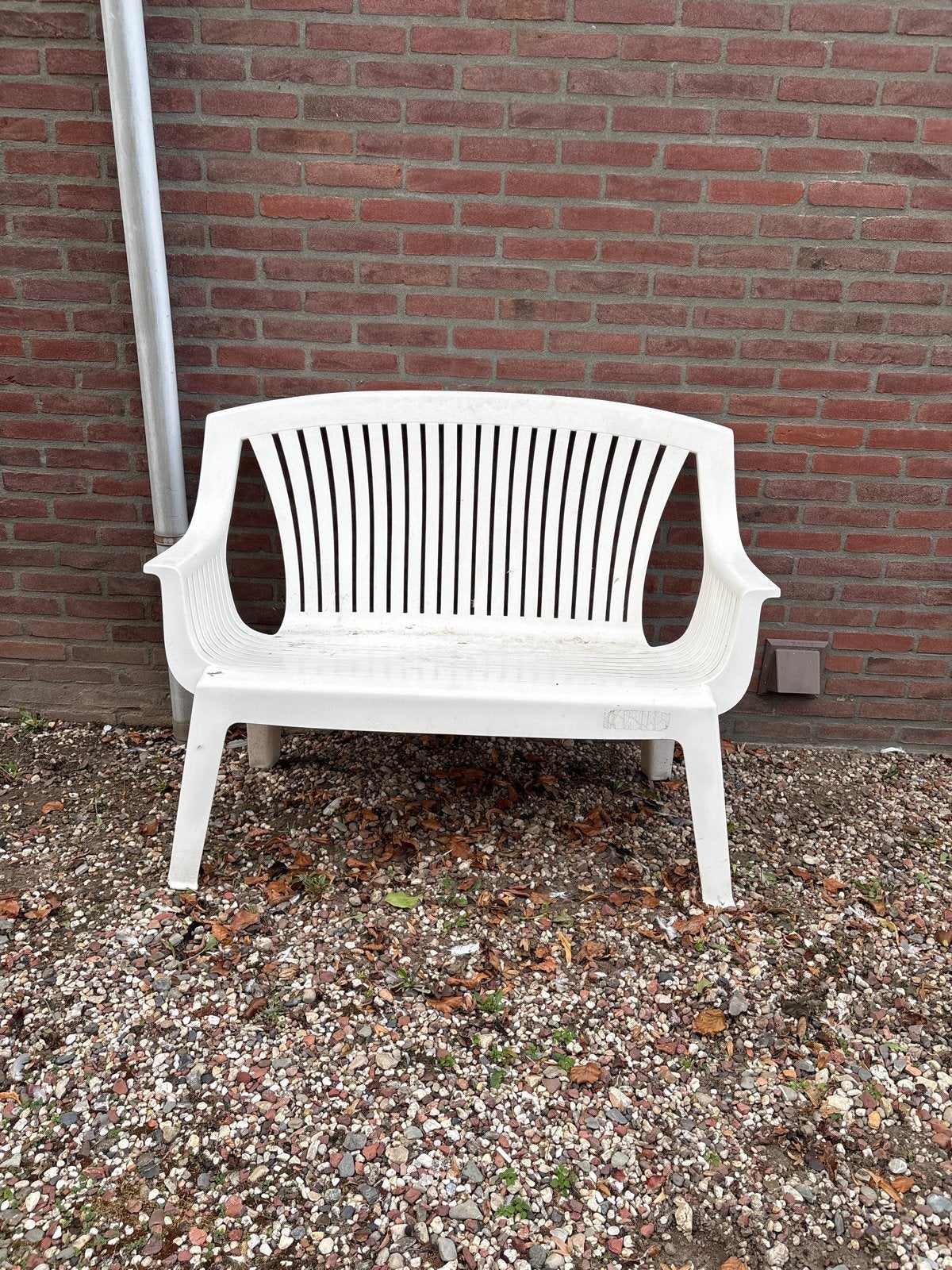 Witte kunststof tuinbank, Ophalen, Gebruikt, Kunststof