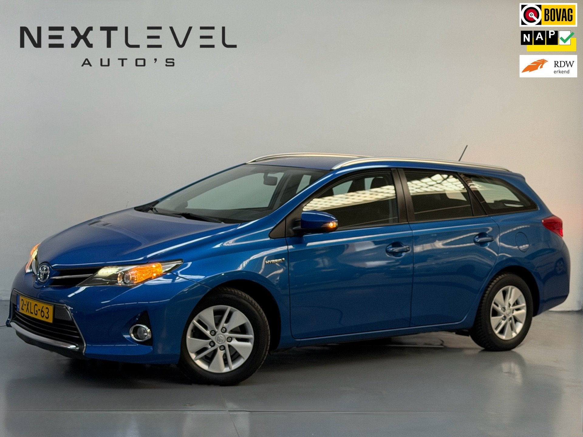 Toyota Auris Touring Sports 1.8 Hybrid Aspiration Camera Cru, Auto's, Toyota, Stof, Gebruikt, Zwart, Blauw