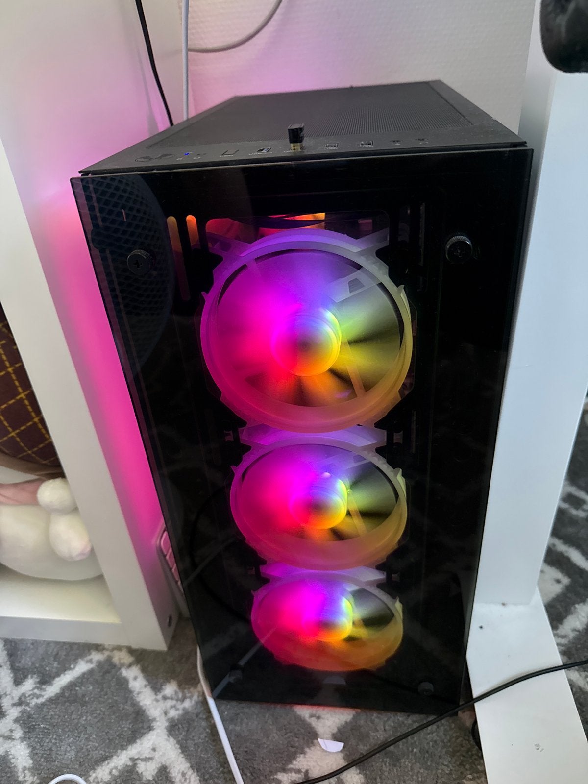 Gaming PC Ryzen 7 RTX 4060 met Toetsenbord & Muis, Ophalen, Zo goed als nieuw, Gaming, SSD