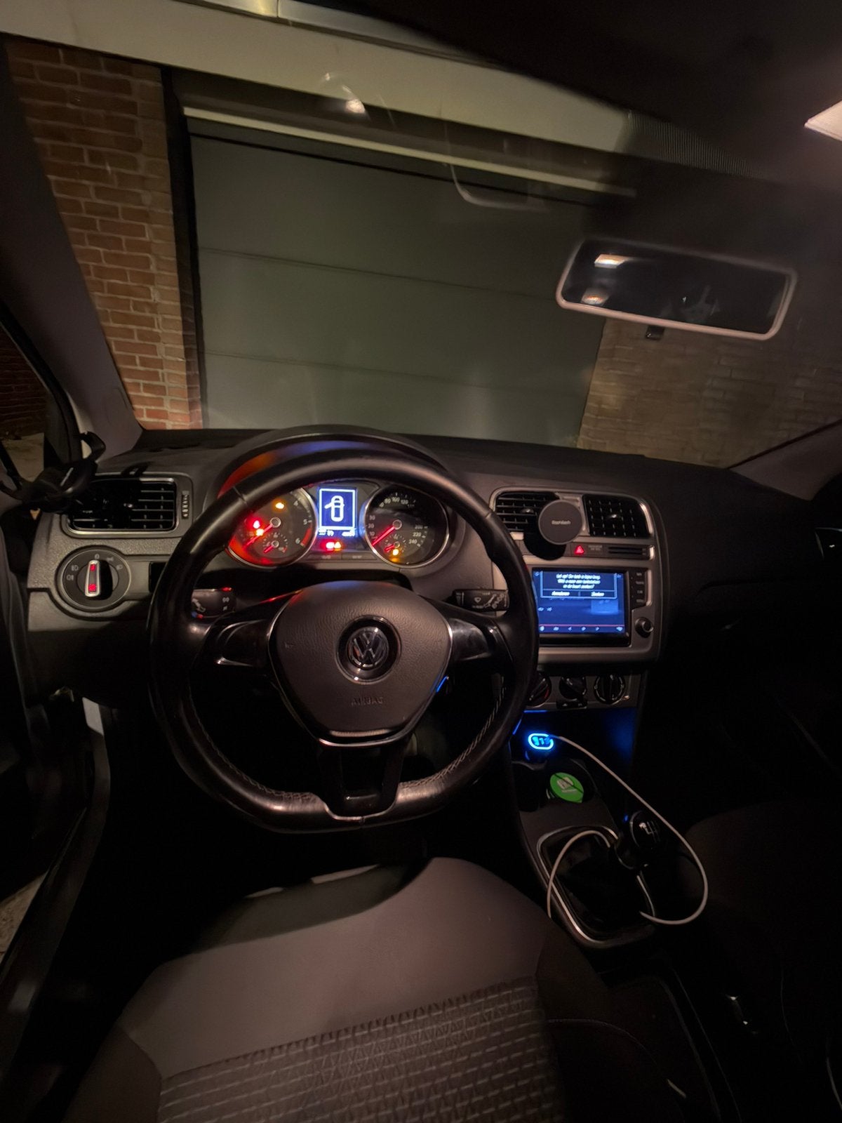 Foto 7 van Volkswagen Polo 1.4 TDI 55KW BMT 2014 Grijs